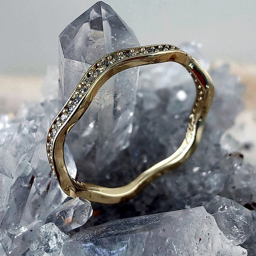 14K Gold Filled Wavy Pavé Band Ring Size 6.25