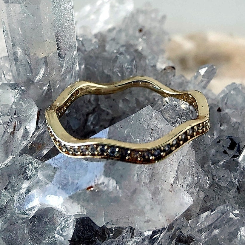 14K Gold Filled Wavy Pavé Band Ring Size 6.25