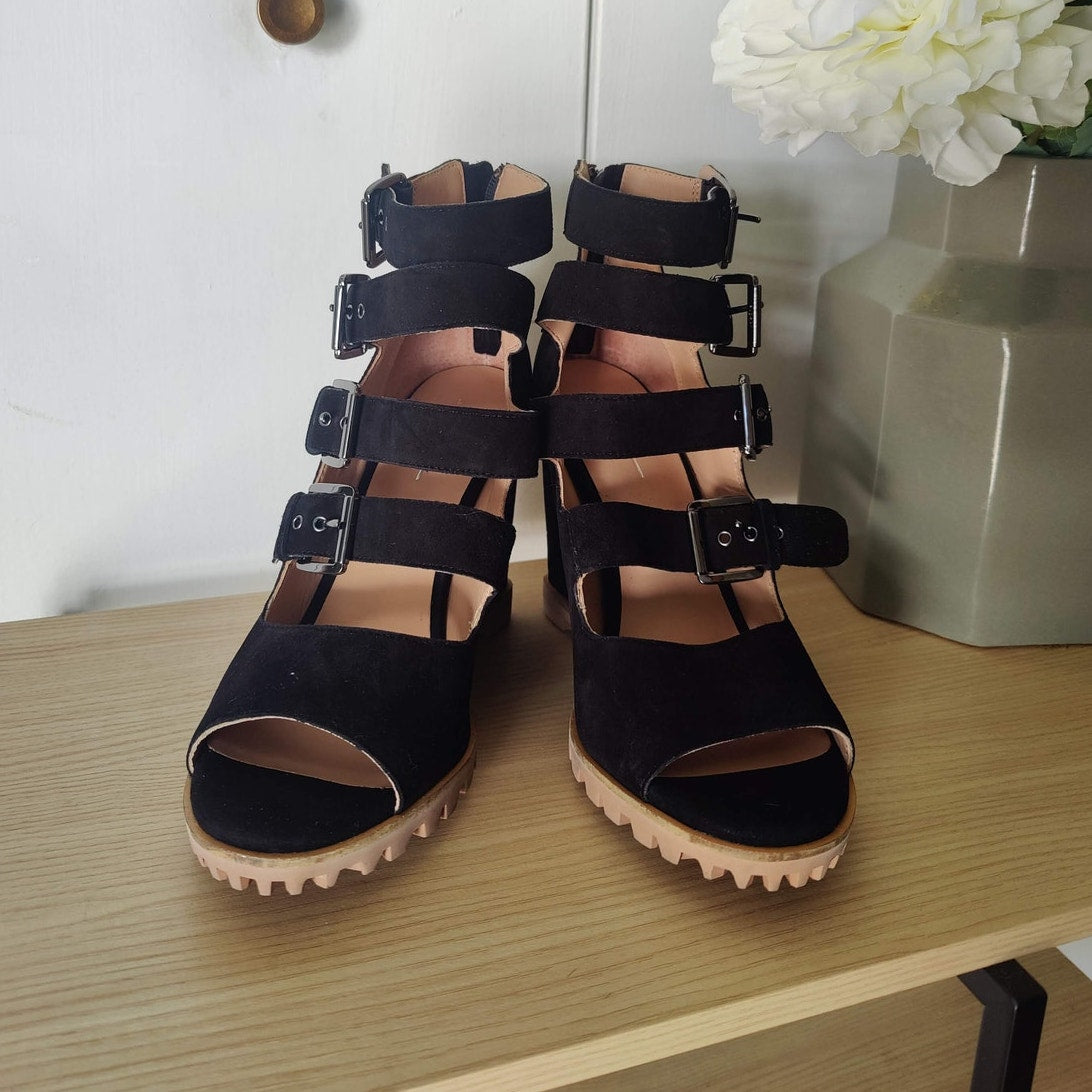 Linea Paolo Wisteria Black Wedges Size 10