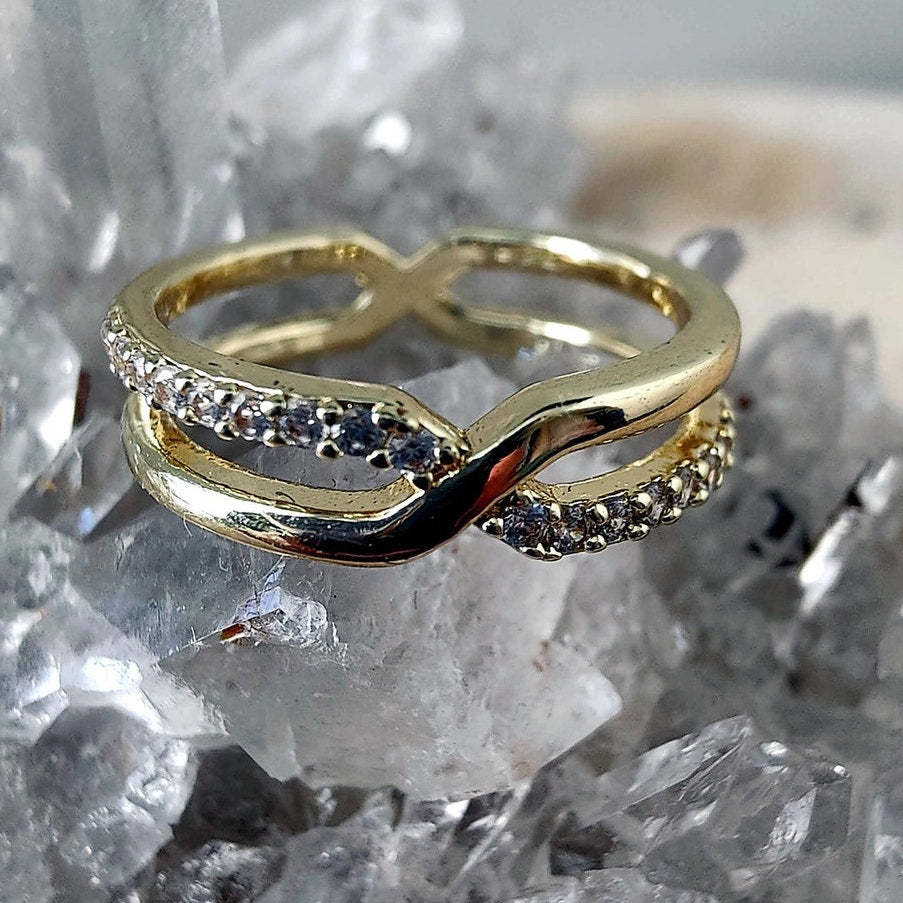 Gold Filled Infinity Crossover Ring Size 5.75